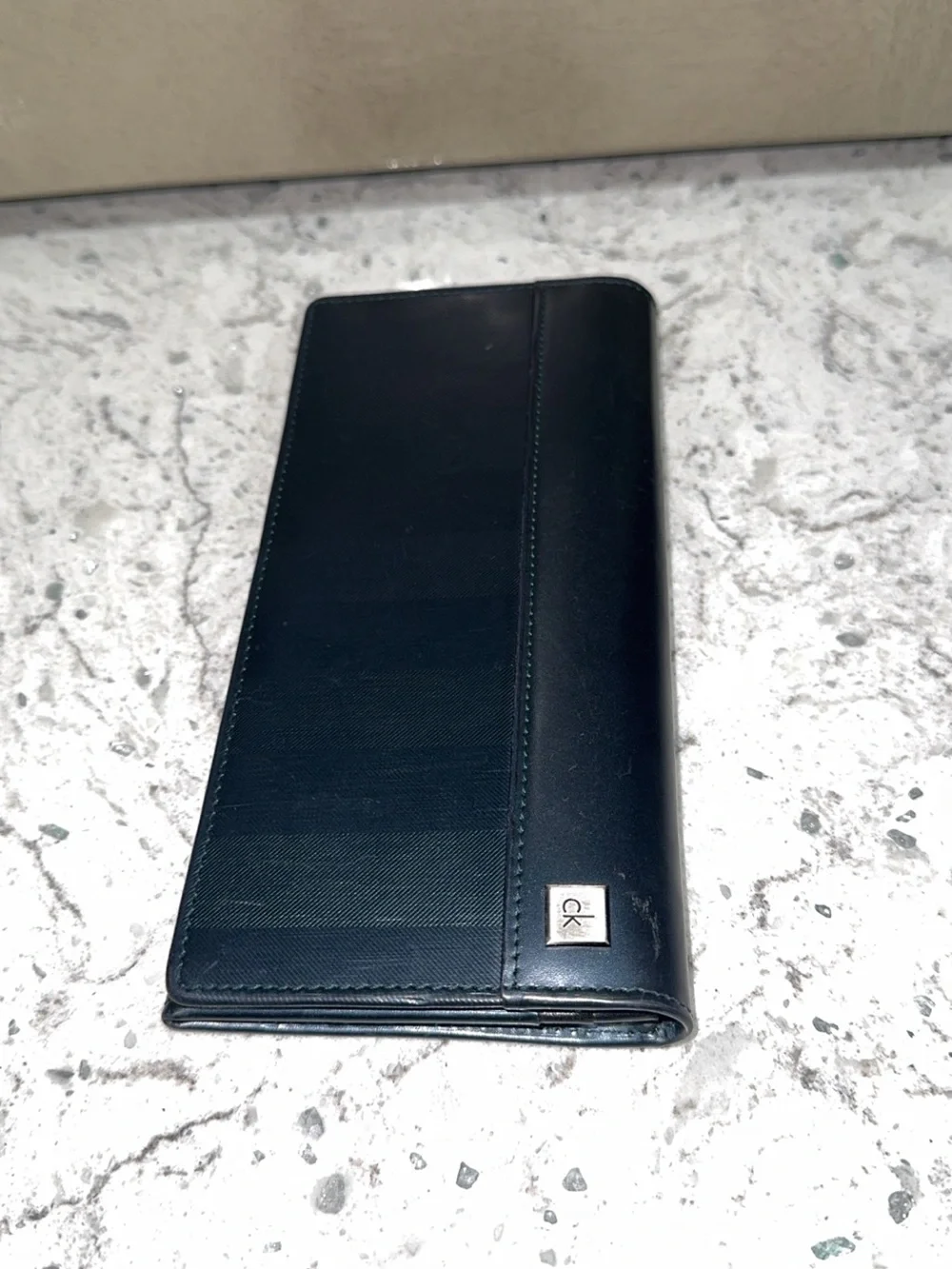Calvin Klein Bifold Wallet Leather Card Holder Used Navy AUTHENTIC